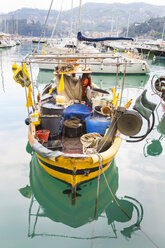 Italien, Ligurien, Cinque Terre, Fischerboot - HSIF00534