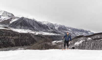 Georgia, Caucasus, Gudauri, man on a ski tour to Lomisi Monastery - ALRF01453
