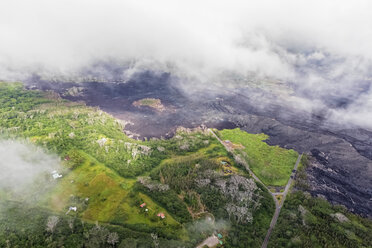 USA, Hawaii, Big Island, Luftaufnahme der Auswirkungen des Vulkanausbruchs im Jahr 2018 - FOF10698