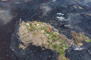 USA, Hawaii, Big Island, Luftaufnahme der Auswirkungen des Vulkanausbruchs im Jahr 2018 - FOF10700