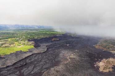 USA, Hawaii, Big Island, Luftaufnahme der Auswirkungen des Vulkanausbruchs im Jahr 2018 - FOF10702