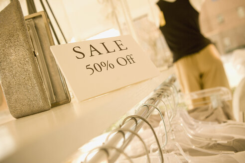 Sale sign in clothing store - BLEF00037