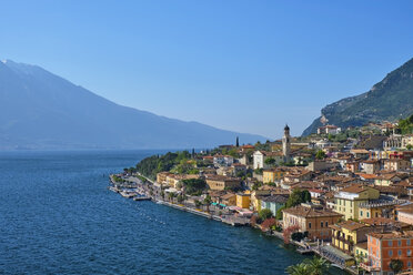 Italy, Lombardy, Lake Garda, Limone sul Garda - MRF01943