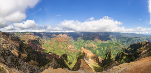 USA, Hawaii, Kauai, Waimea Canyon State Park, Blick über die Waimea-Schlucht - FOF10723