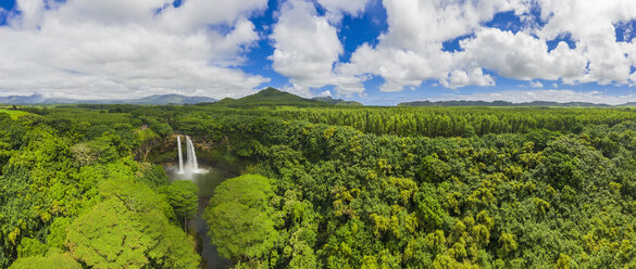 USA, Hawaii, Kauai, Wailua State Park, Wailua Falls, Luftaufnahme - FOF10729