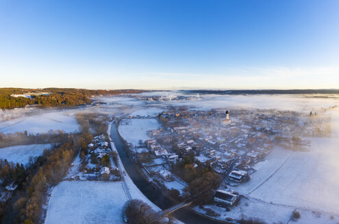 Deutschland, Bayern, Gelting und Loisach, Morgenstimmung im Winter, Luftbild - SIEF08606