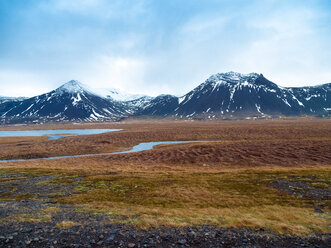 Island, Nationalpark Snaefellsjoekull früh am Morgen im Winter - TAMF01314