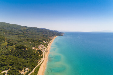 Griechenland, Preveza, Luftaufnahme von Vrachos Beach - TAMF01332