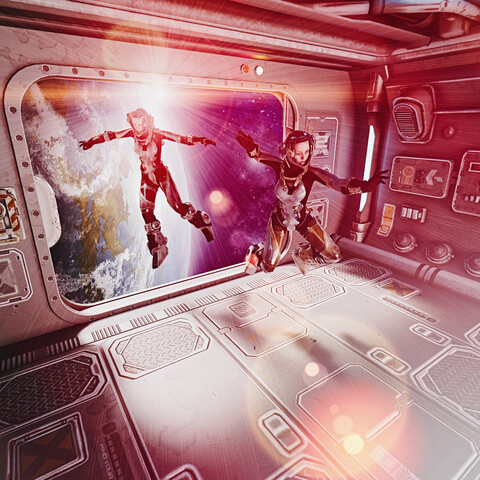 Frauen schweben in Raumanzügen im Raumschiff, lizenzfreies Stockfoto