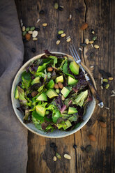 Various leaf salad with avocado, roasted seeds, almonds and soy beans - LVF07987