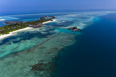 Maledives, South Male Atoll, lagoon of Olhuveli with sandy beach and water bungalow, aerial view - AMF06972