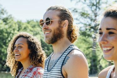 Close up of smiling friends - BLEF01521