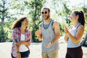 Friends laughing outdoors - BLEF01526