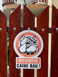 Zeichen eines gefährlichen Hundes in Rumänien - OCMF00440