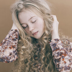 Portrait of Caucasian teenage girl with blonde hair - BLEF02252