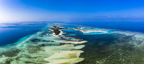 Maldives, South Male Atoll, aerial view of resort on islands Olhuveli and Bodufinolhu stock photo