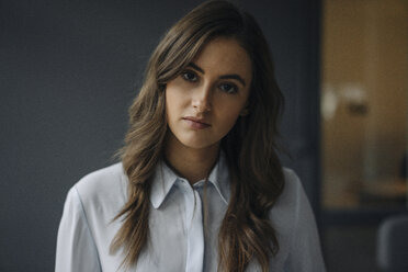 Portrait of serious young businesswoman - KNSF05785