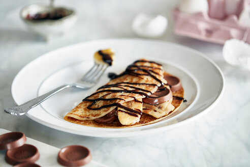 Bananen-Schoko-Pfannkuchen mit Schokoladensauce - CUF50808