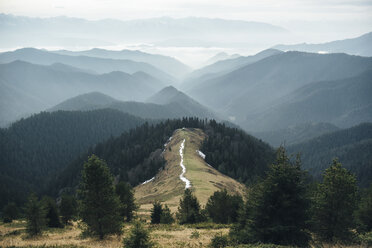 Bergrücken im Gebirge - BLEF03169