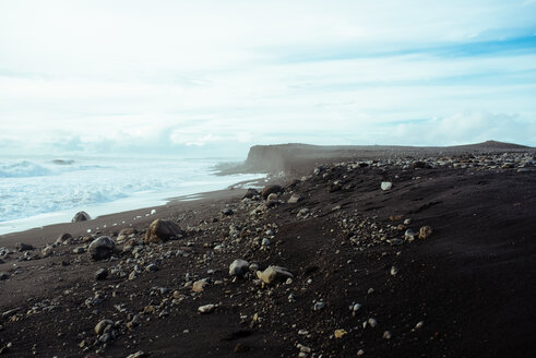 Schwarzer Strand, Sólheimasandur, Vík, Eyjafjardarsysla, Island - CUF51192