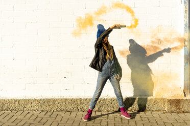 Girl with orange smoke torch - ERRF01288