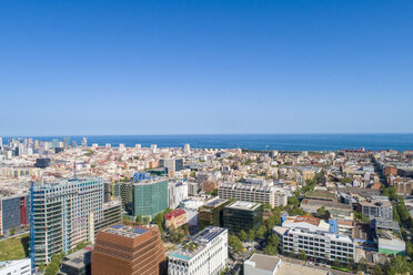 Spanien, Barcelona, Stadtbild mit Blick auf das Meer - TAMF01430
