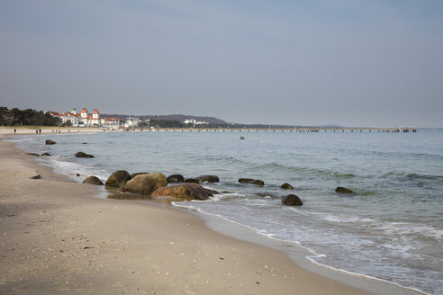 Germany, Ruegen, baltic seaside resort Binz, beach - WIF03896