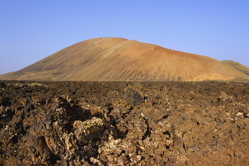 Spanien, Kanarische Inseln, Lanzarote, Naturpark Los Volcanes, Montana del Cortijo, Lavafeld - SIEF08641