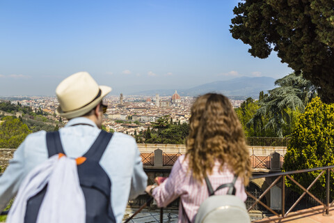 Junges Paar bei einer Städtereise in Florenz, Toskana, Italien, lizenzfreies Stockfoto