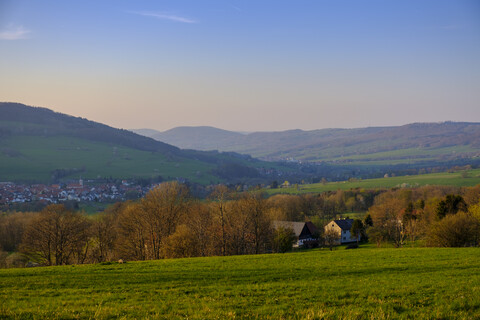 Sonnenuntergang, Ehrenberg, Rhön, Deutschland, lizenzfreies Stockfoto