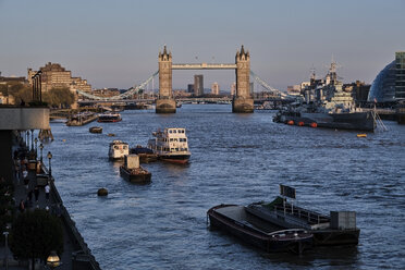 UK, London, Themse und Tower Bridge - MRF01990