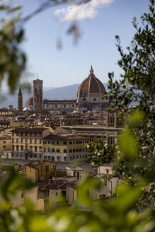 Blick auf die Kathedrale von Florenz, Florenz, Italien - MAUF02446