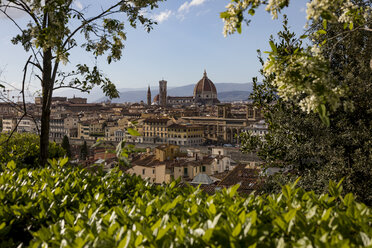 Blick auf die Kathedrale von Florenz, Florenz, Italien - MAUF02449