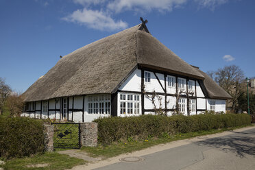 Historisches Fischerhaus, Neuendorf, Putbus, Rügen, Deutschland - WIF03924