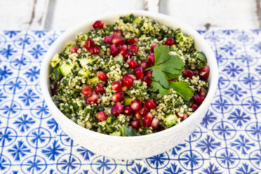 Bulgur-Kräuter-Tabbouleh mit Granatapfelkernen - LVF08054