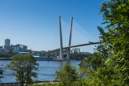 Die neue Zolotoy-Brücke in Wladiwostok, Russland - RUNF02100