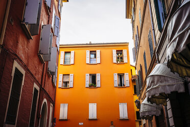 Apartments in Bologna, Emilia-Romagna, Italy - BLEF04180