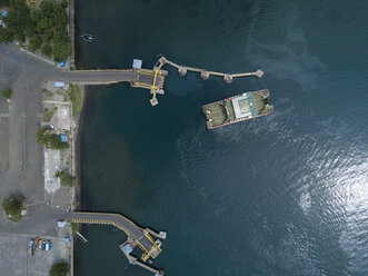 Fährhafen, Kayangan, Lombok, Indonesien - KNTF02764