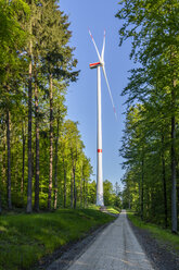 Windrad im Schwäbischen Wald, Rems-Murr-Kreis, Deutschland - STSF01987