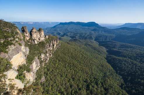 The rocky cliffs of the Blue mountains, New South Wales, Australia - RUNF02191