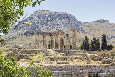 Archaic Temple of Apollo, Dorian columns, Corinth, Greece - MAMF00694