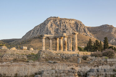 Archaic Temple of Apollo, Dorian columns, Corinth, Greece - MAMF00721