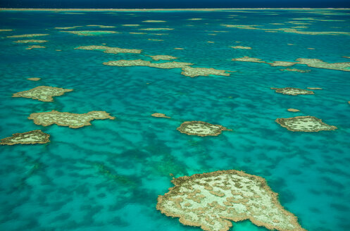 Luftaufnahme des Great Barrier Reef, Queensland, Australien - RUNF02257