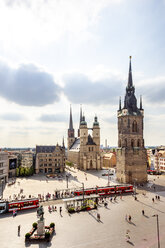 Blick auf den Marktplatz mit Rotem Turm und Marktkirche, Halle, Deutschland - PUF01576