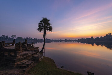 Blick auf Srah Srang bei Sonnenuntergang, Kambodscha - TOVF00125