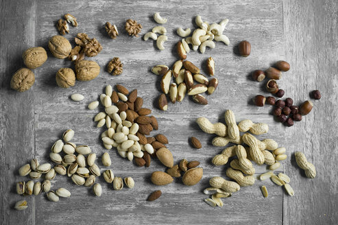 Erdnüsse, Haselnüsse, Cashewnüsse, Paranüsse, Pistazien und Mandeln - ASF06435