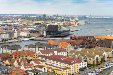 Blick auf Christianshavn, Nyhavn und das Königliche Dänische Schauspielhaus, Kopenhagen, Dänemark - TAMF01536