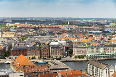 Blick auf das Stadtzentrum von oben von der Erlöserkirche, Kopenhagen, Dänemark - TAMF01538