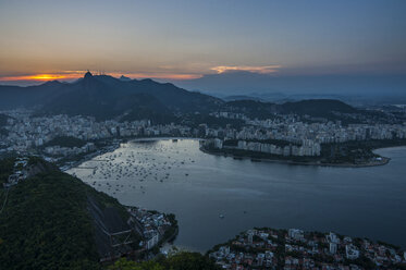 Blick vom Zuckerhut, Rio de Janeiro, Brasilien - RUNF02388