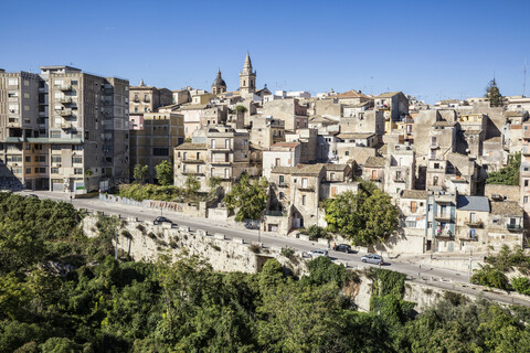 Blick auf Ragusa Superiore mit der Kathedrale, Ragusa, Sizilien, Italien, lizenzfreies Stockfoto